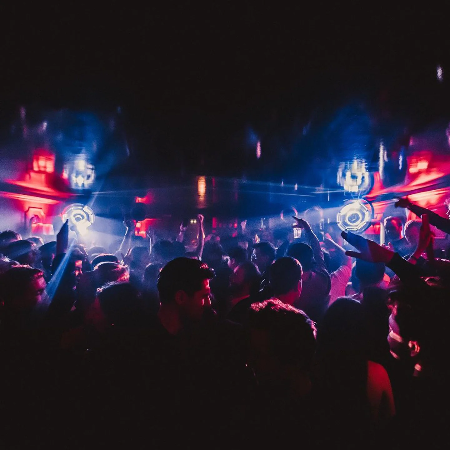 Le TOP 10 Discoteca Aperte il Mercoledì a Parigi