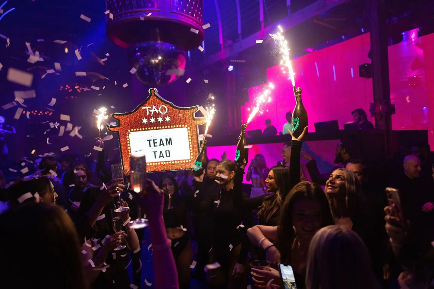 The TOP 10 Nightclub Open on Wednesday in Chicago