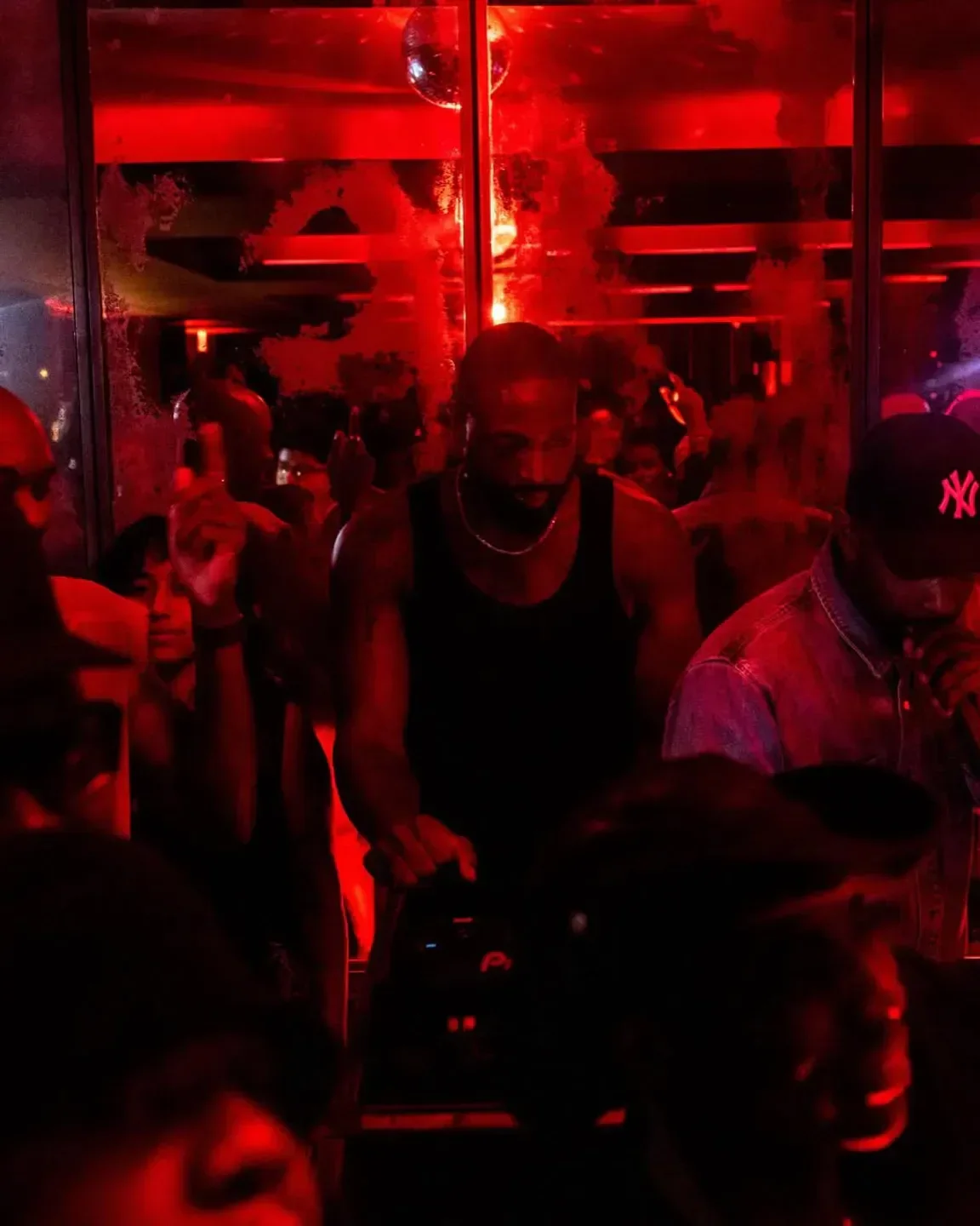 The TOP 10 Luxury Nightclubs in New York City