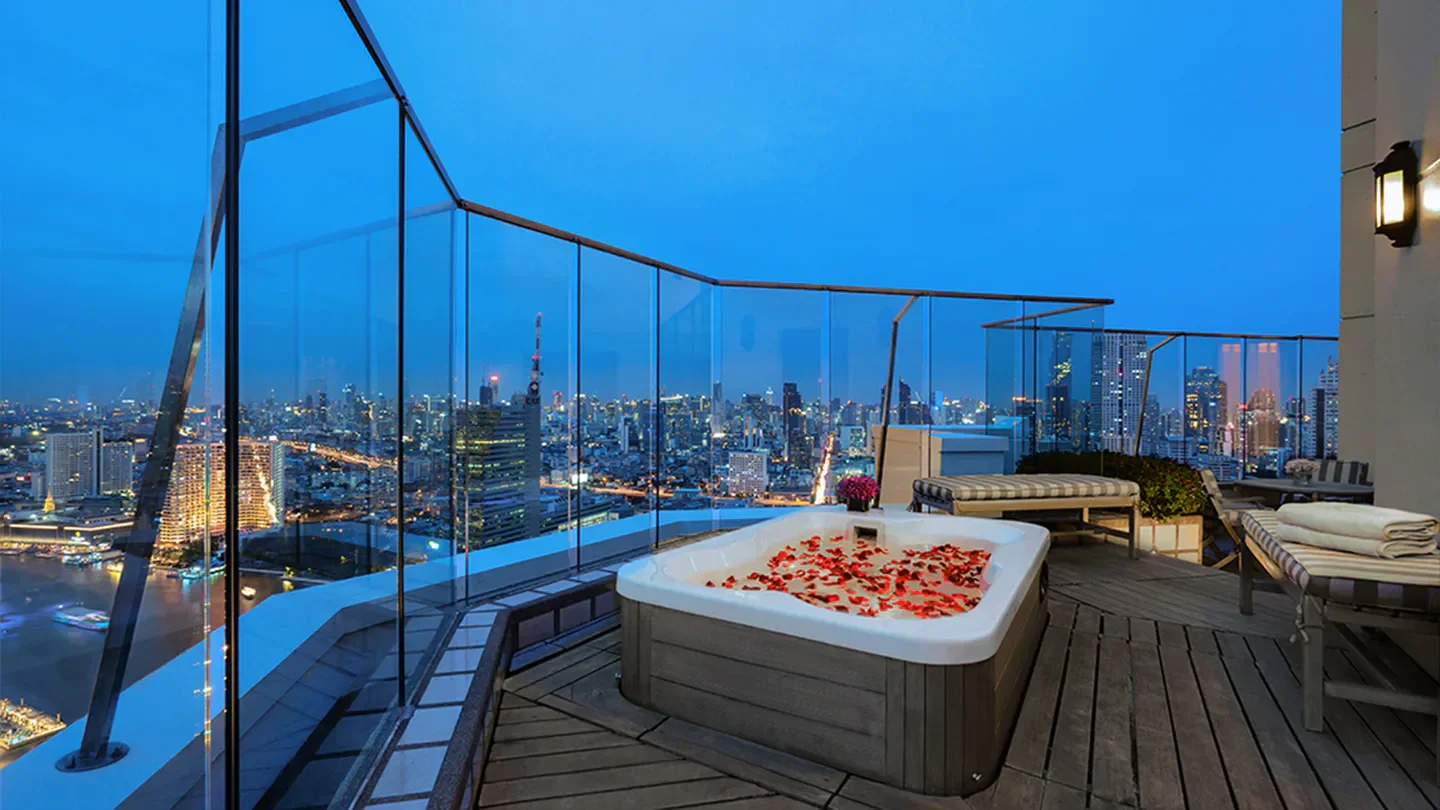 Rooftop spa with city views at The Peninsula Spa Bangkok, a luxury spa in Bangkok.