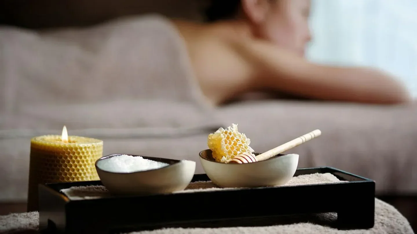 Spa treatment at The Ritz-Carlton Spa, Half Moon Bay near San Francisco, with honey.