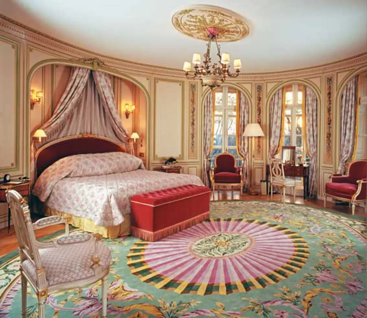 The TOP 10 Bar Hotels in London