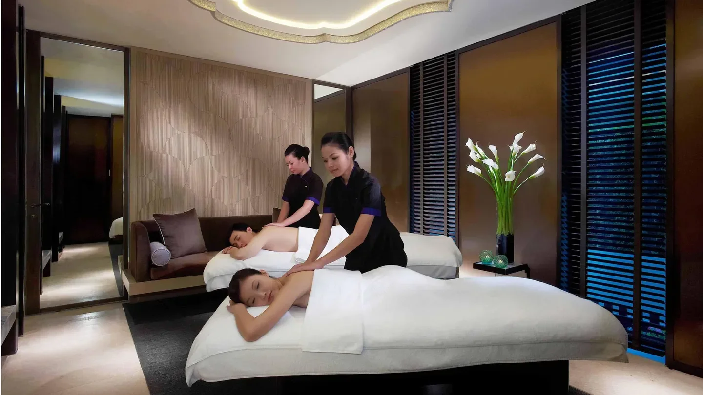 Relaxing massage experience at The Spa at Mandarin Oriental, Singapore, a spa in Singapore.