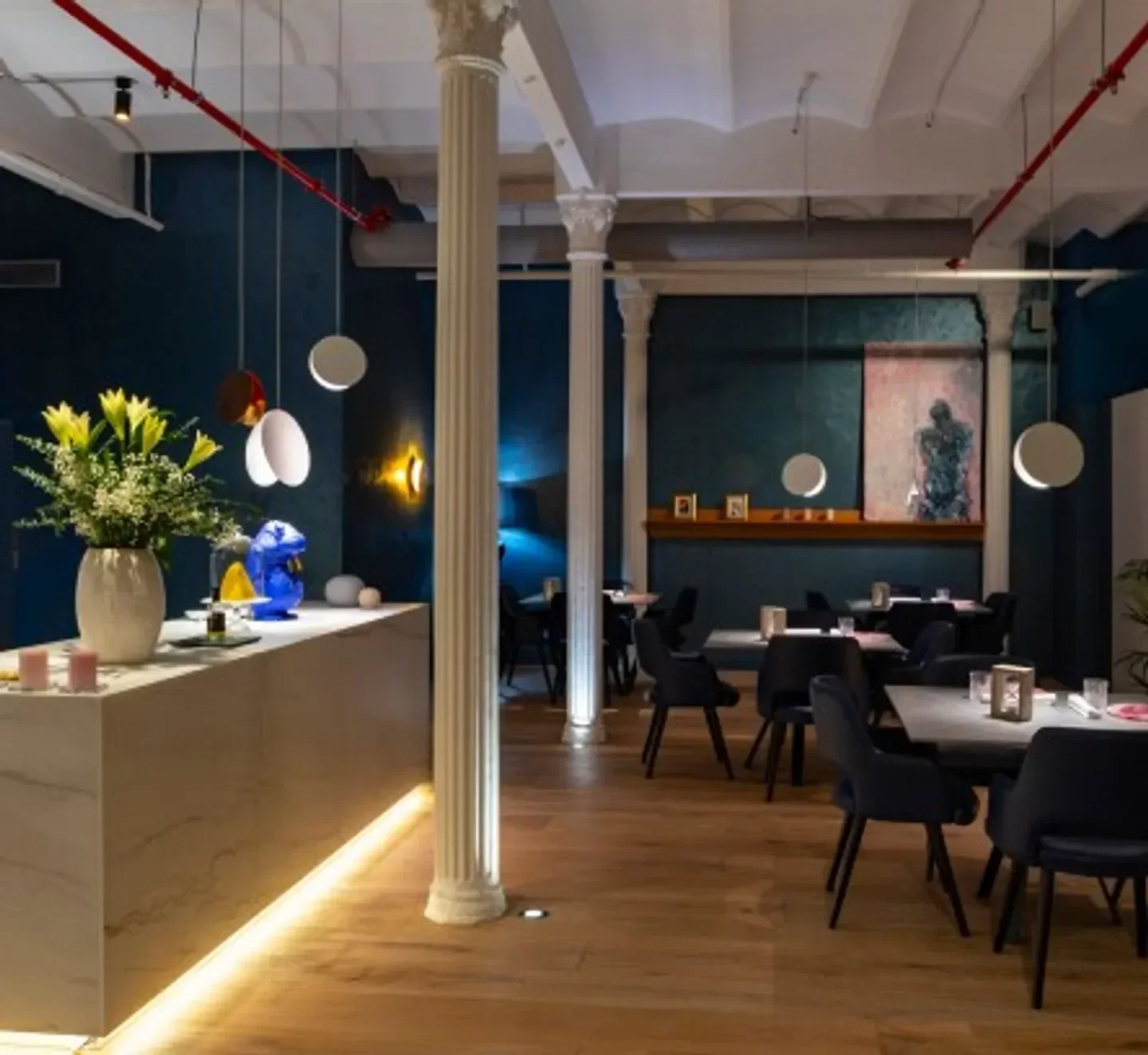 Elegant interior of Uma restaurant in Barcelona, featuring stylish decor and modern design.