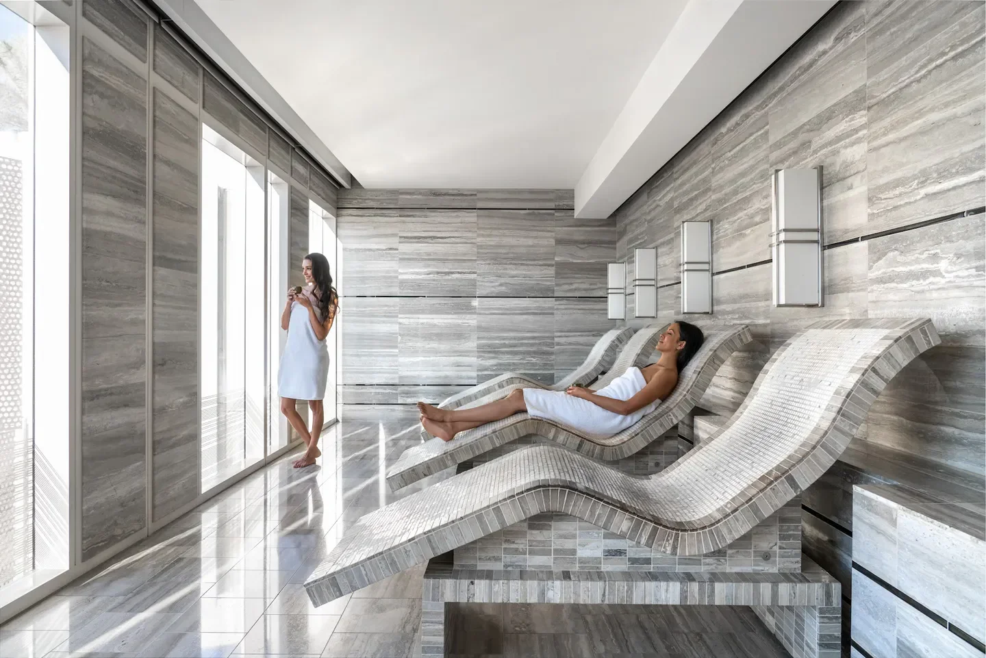 Relaxing spa experience at Waldorf Astoria Spa, Las Vegas. Luxurious spa day in Las Vegas.
